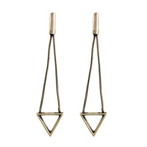 Brinco-Triangulo-Vazado-Dois-Fios-Bronze-01