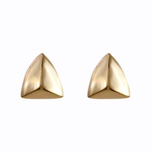 Brinco-Piramide-Lisa-Pequena-Dourado-Folheado-01