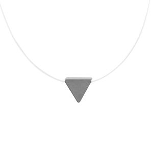 Colar-Transparente-Triangulo-Fosco-Prateado-Folheado-01