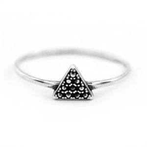 Anel-Triangulo-Mini-Bolinhas-Prata-925-01