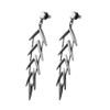 Brinco-Cascata-Seta-Prateado-02