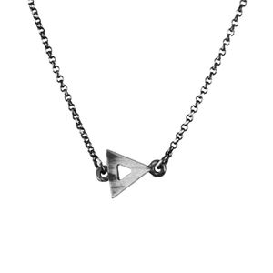 Colar-Choker-Triangulo-Pequeno-Prateado-01