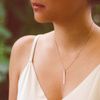 Colar-Barra-Fina-Fosca-Vertical-Prateado-Folheado-03