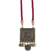 Colar Quadrado Medalhas Corda Vinho Bronze