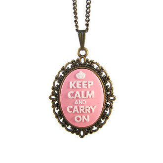 Colar Camafeu Keep Calm and Carry On Pequeno (Rosa ou Azul)