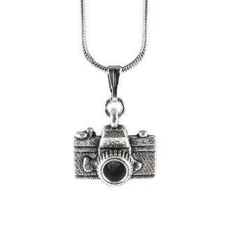 Colar Câmera Fotográfica Miniatura Prateada